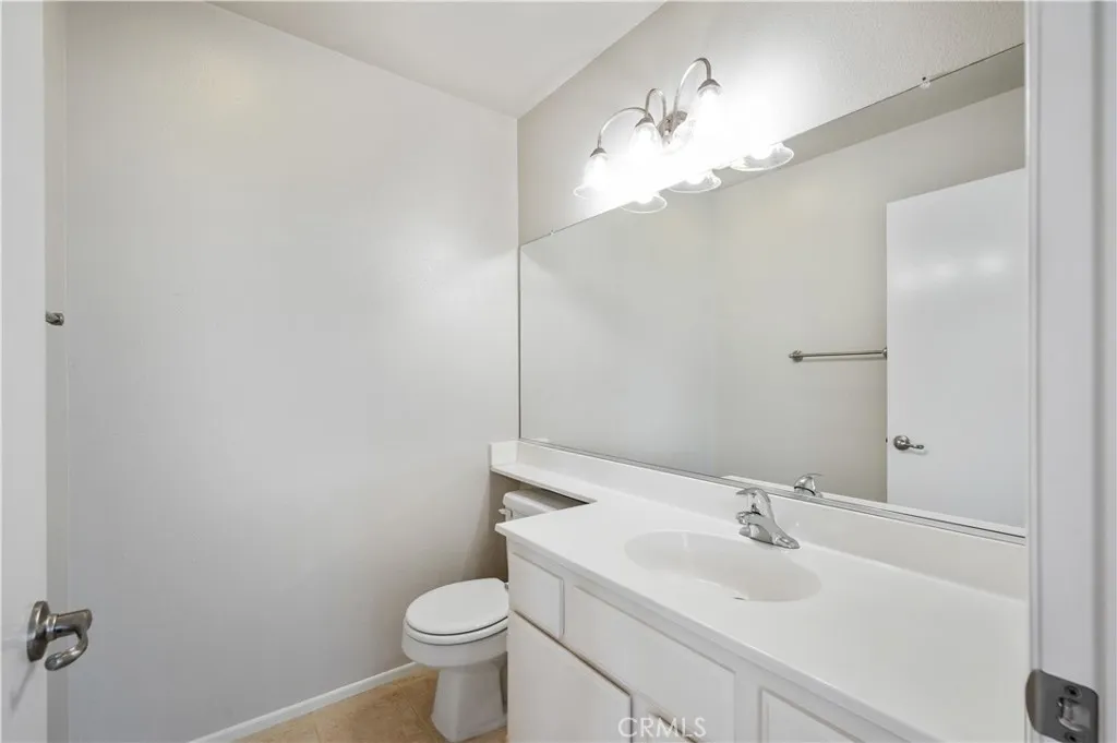 1008 S Harbor Heights Drive B, Harbor City, California 90710 home-pic-18