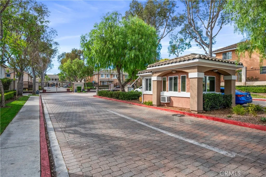 1008 S Harbor Heights Drive B, Harbor City, California 90710 home-pic-42