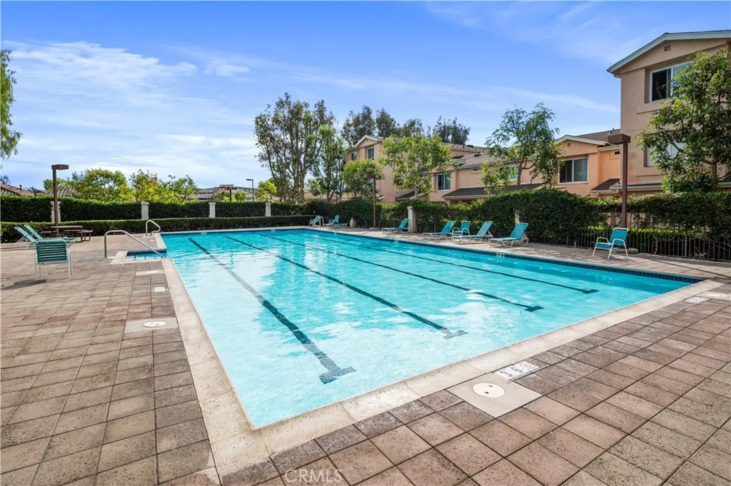 1008 S Harbor Heights Drive B, Harbor City, California 90710 home-pic-38