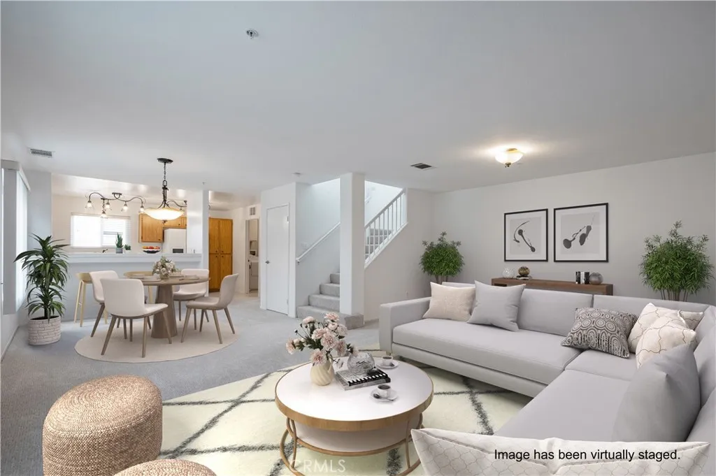 1008 S Harbor Heights Drive B, Harbor City, California 90710 home-pic-1