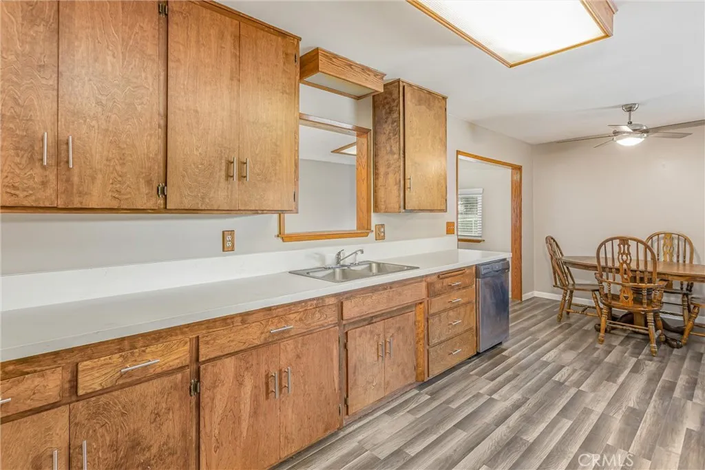 16182 Spruce Street, Hesperia, California 92345 home-pic-11