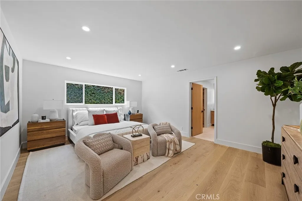 5157 Woodley Avenue, Encino, California 91436 home-pic-10