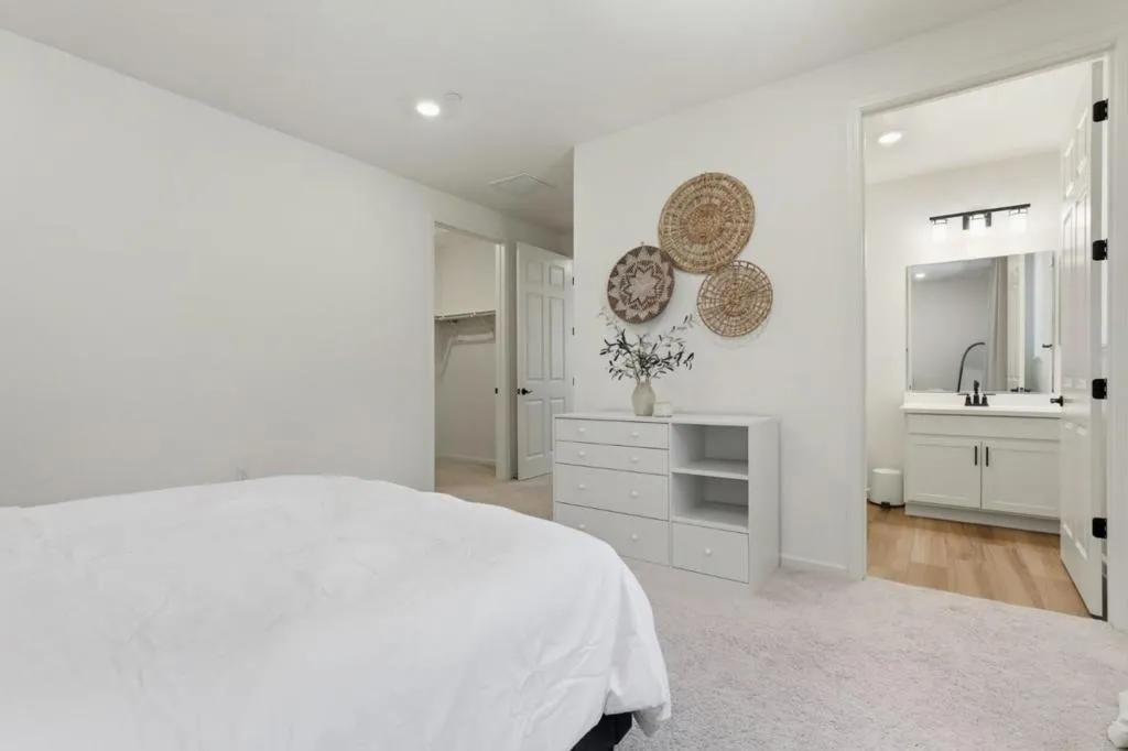 6376 Paysar Lane, Gilroy, California 95020 home-pic-12