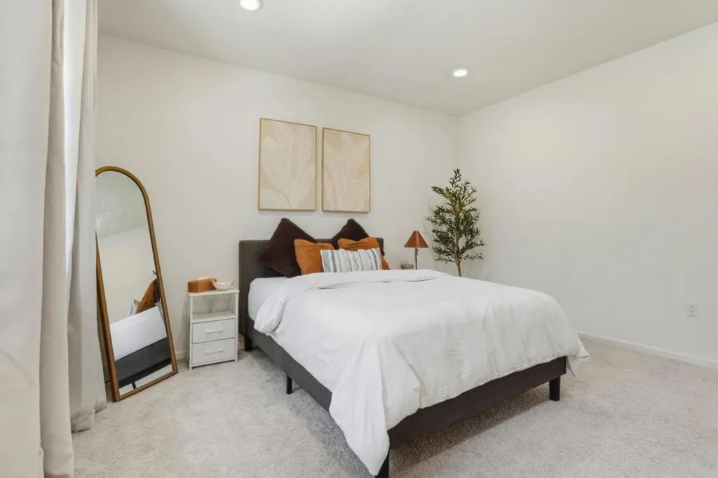 6376 Paysar Lane, Gilroy, California 95020 home-pic-11