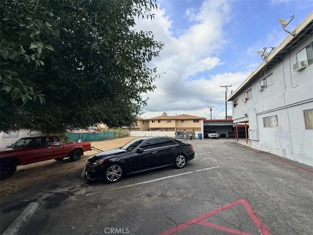 1443 1443 Laurel, Pomona, California 91768 home-pic-5