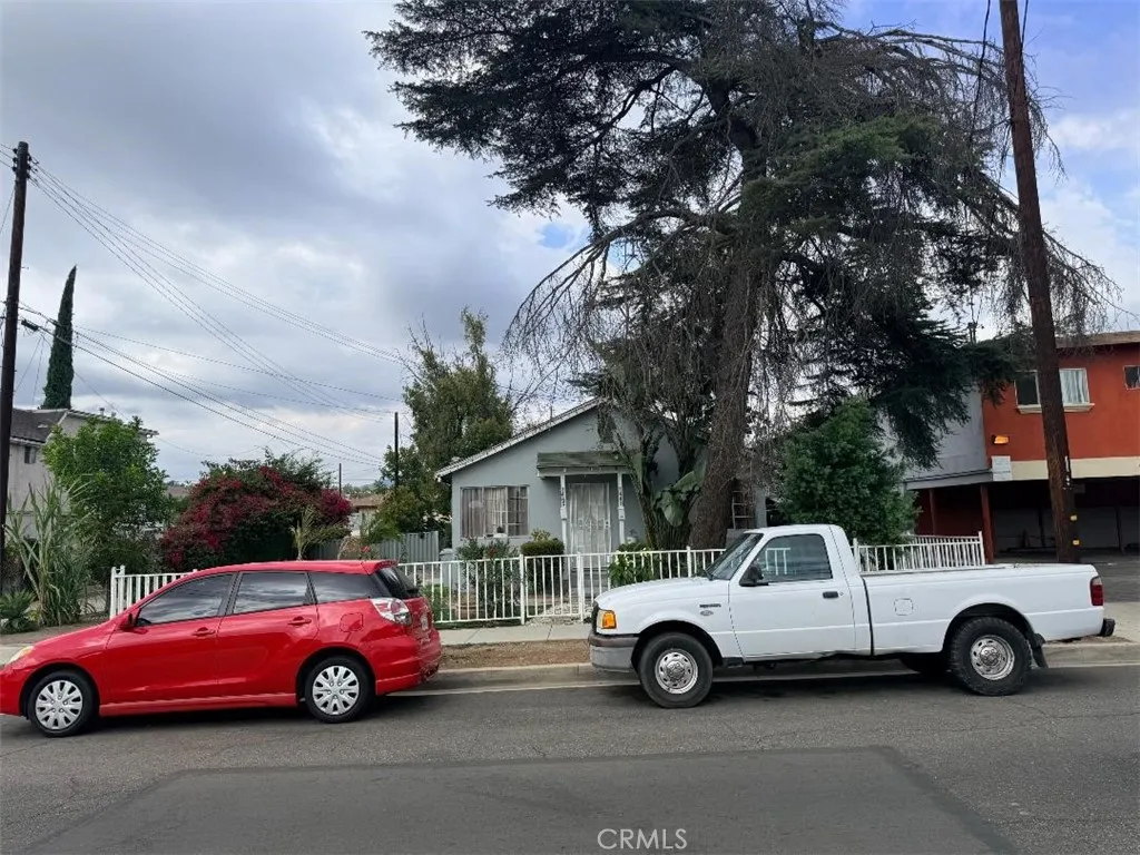 1443 1443 Laurel, Pomona, California 91768 home-pic-0