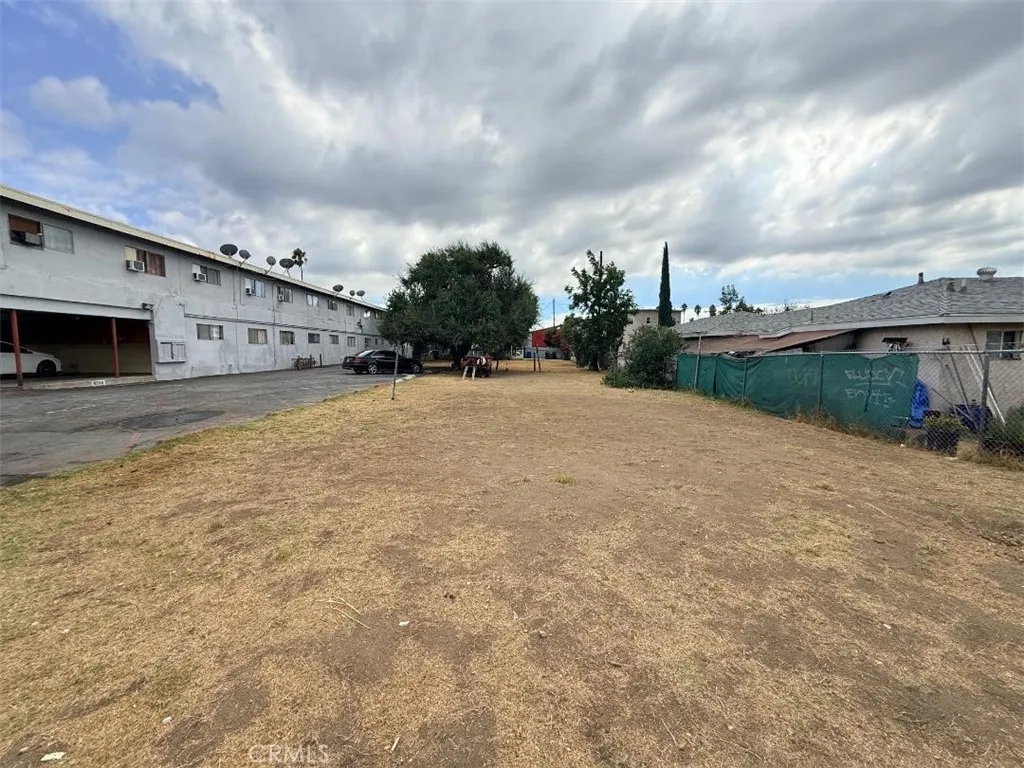 1443 1443 Laurel, Pomona, California 91768 home-pic-8