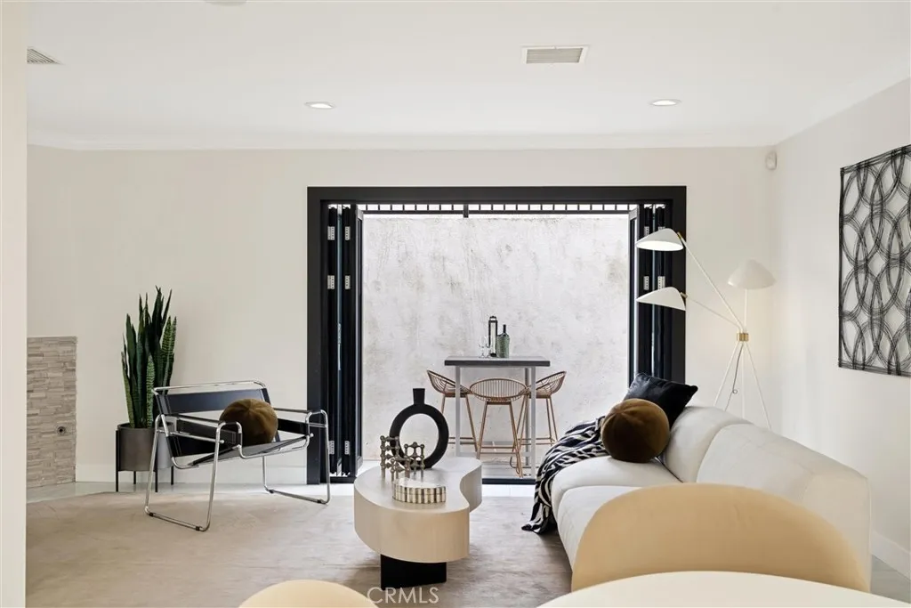 1440 Holbrook, Eagle Rock, California 90041 home-pic-8