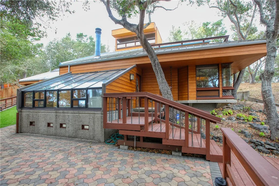 1021 Hillcrest, Cambria, California 93428 home-pic-3
