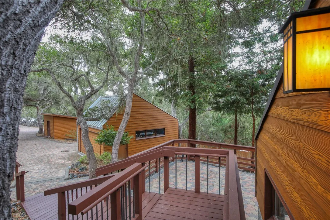 1021 Hillcrest, Cambria, California 93428 home-pic-6