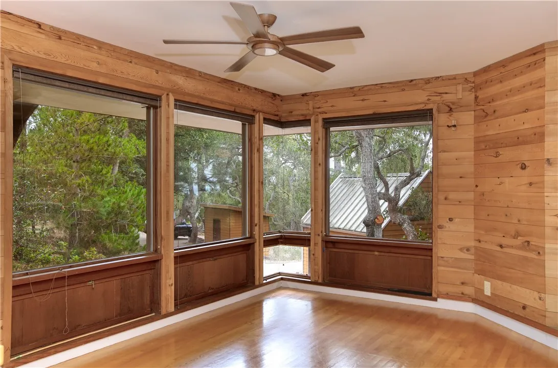 1021 Hillcrest, Cambria, California 93428 home-pic-15