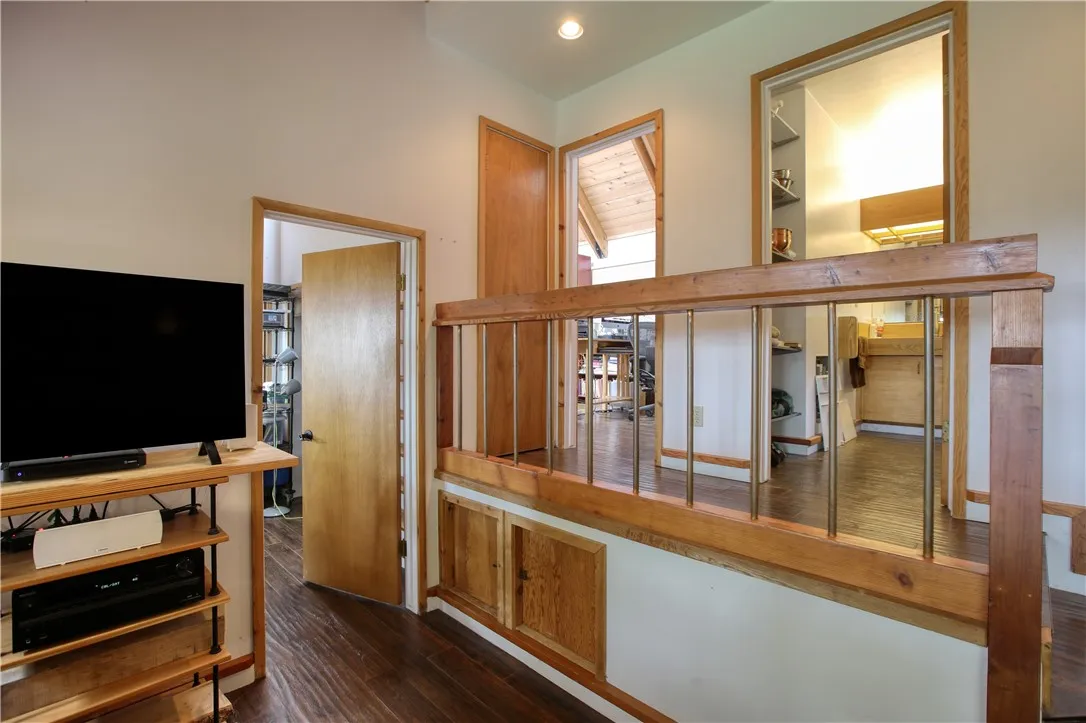 1021 Hillcrest, Cambria, California 93428 home-pic-44