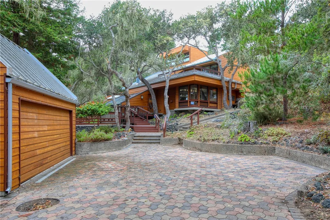 1021 Hillcrest, Cambria, California 93428 home-pic-2