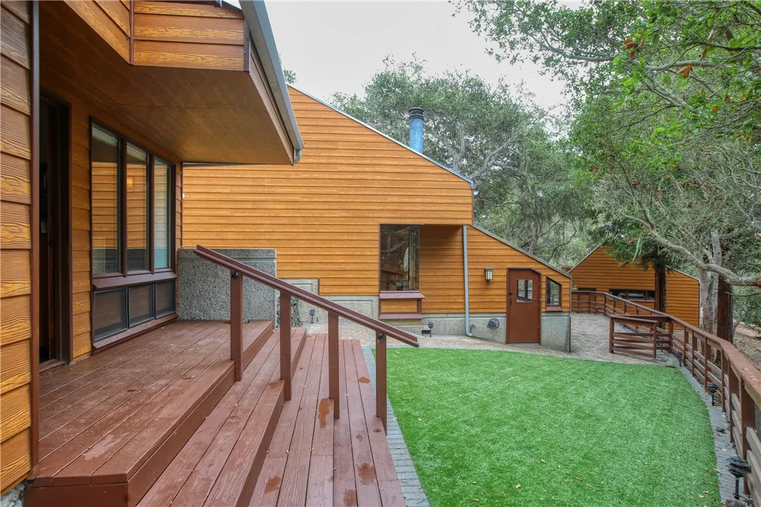 1021 Hillcrest, Cambria, California 93428 home-pic-39