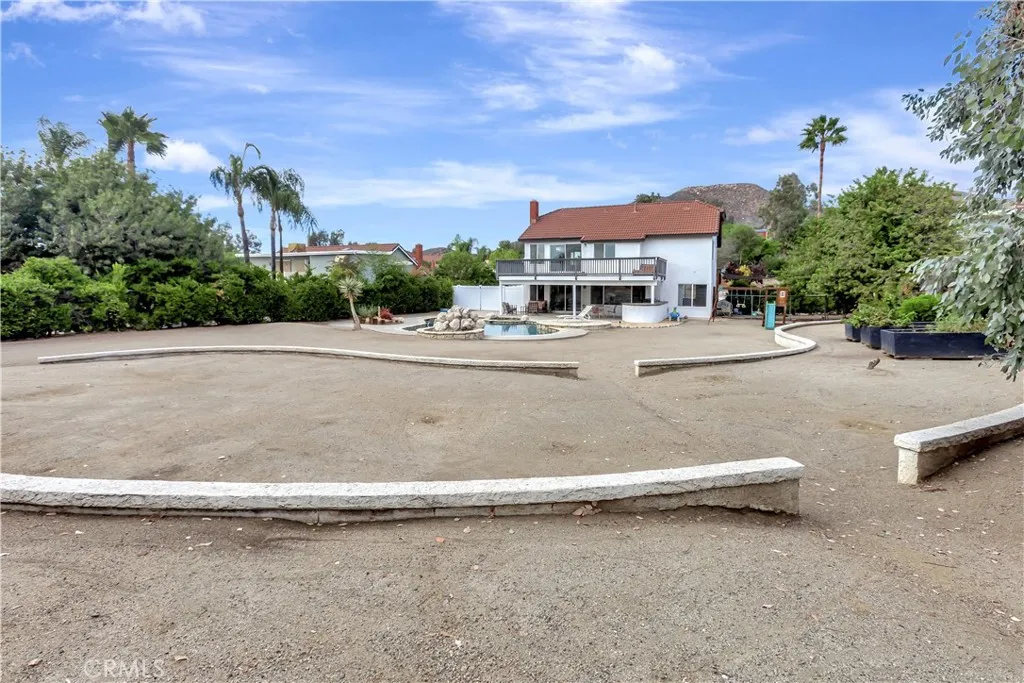 22041 Windtree, Wildomar, California 92595 home-pic-18