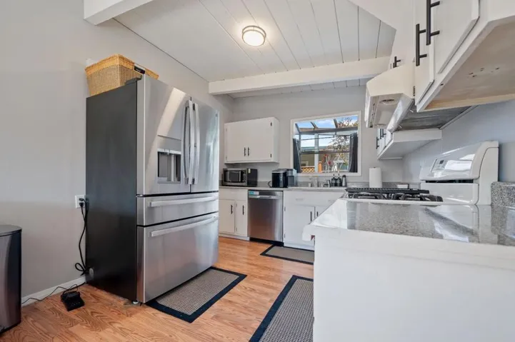 1611 Roberta Drive, San Mateo, California 94403