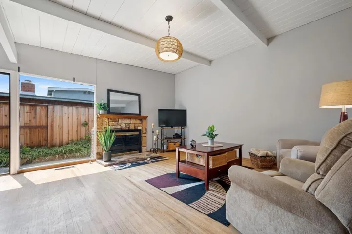 1611 Roberta Drive, San Mateo, California 94403