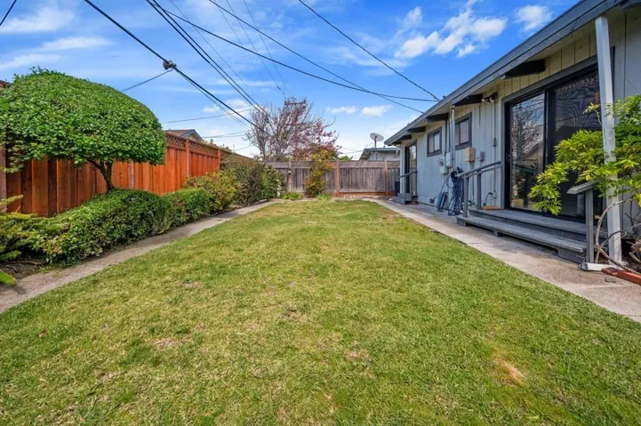 1611 Roberta Drive, San Mateo, California 94403