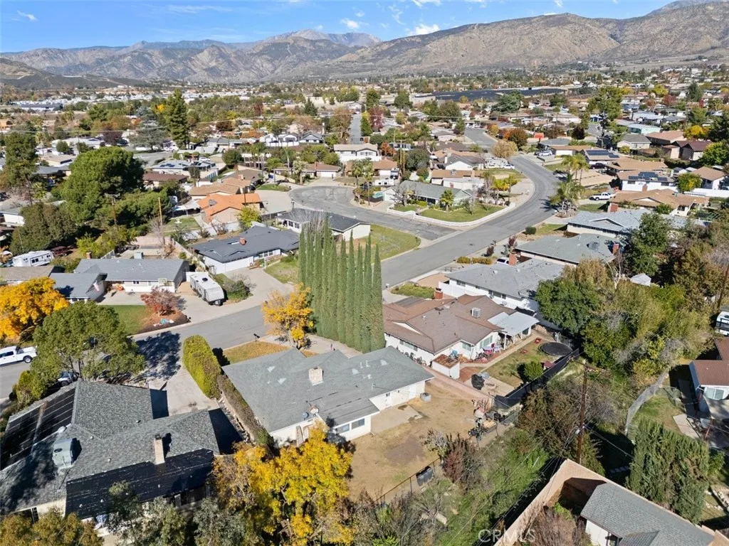 11757 Auburn, Yucaipa, California 92399 home-pic-28