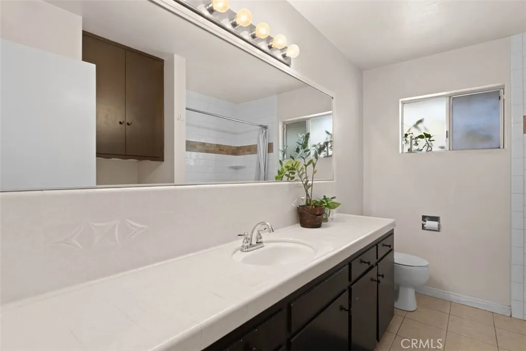 11757 Auburn, Yucaipa, California 92399 home-pic-20