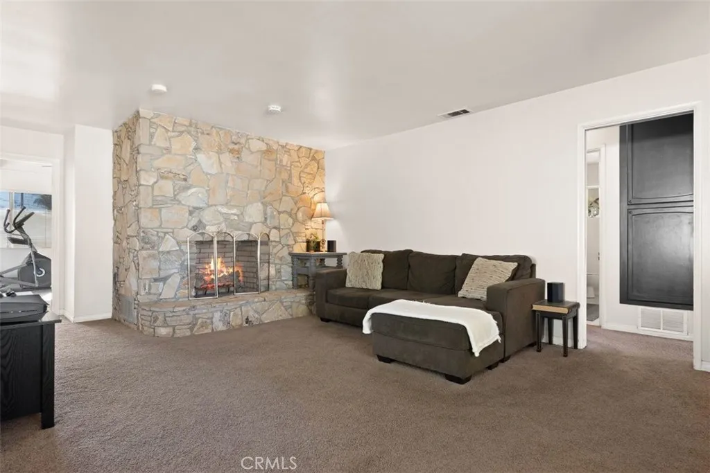 11757 Auburn, Yucaipa, California 92399 home-pic-6