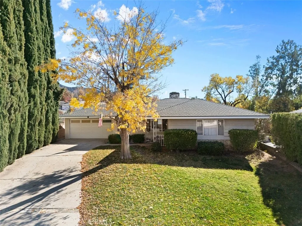 11757 Auburn, Yucaipa, California 92399 home-pic-1