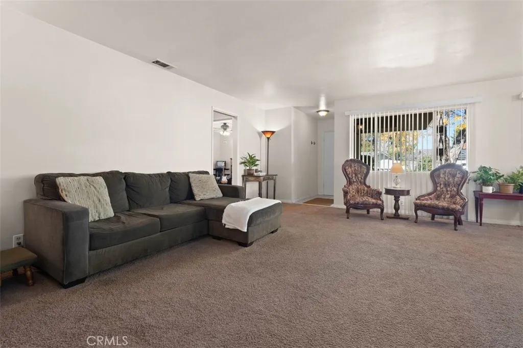 11757 Auburn, Yucaipa, California 92399 home-pic-4