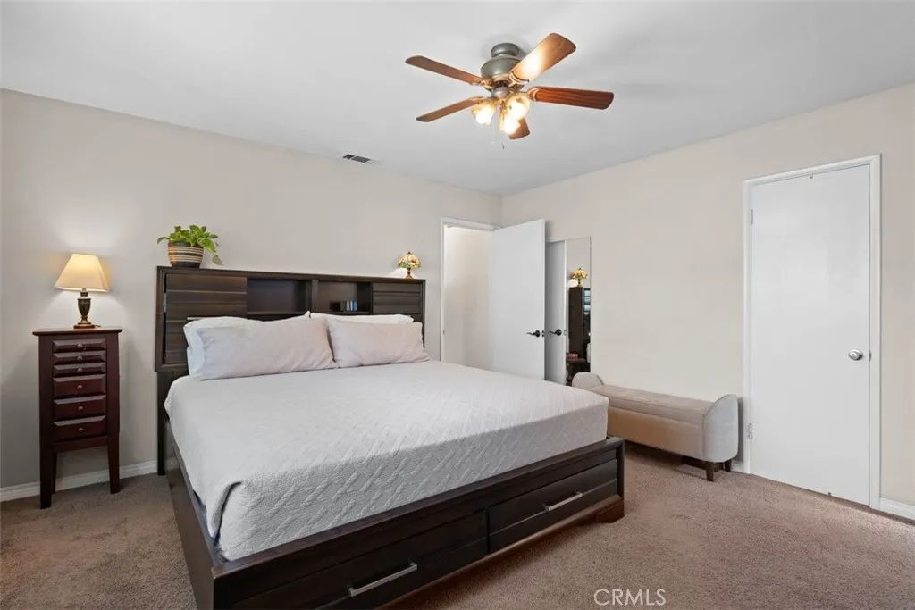 11757 Auburn, Yucaipa, California 92399 home-pic-17