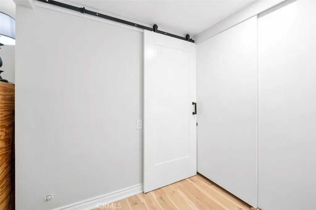 2118 Via Puerta home-pic-26