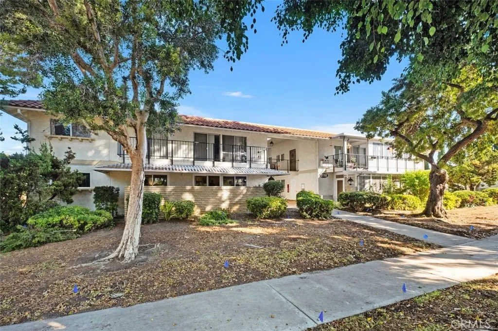 2118 Via Puerta home-pic-1