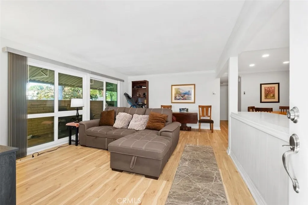2118 Via Puerta home-pic-6