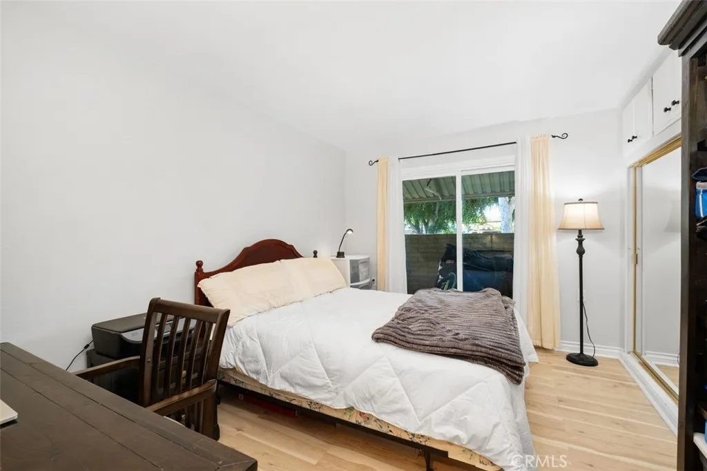2118 Via Puerta home-pic-29