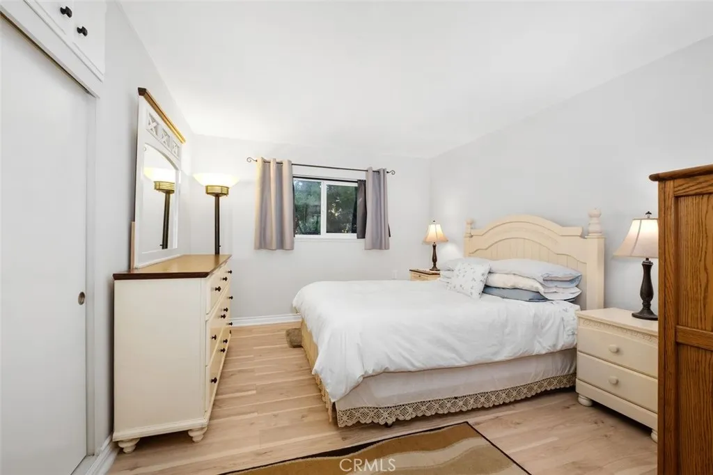 2118 Via Puerta home-pic-20