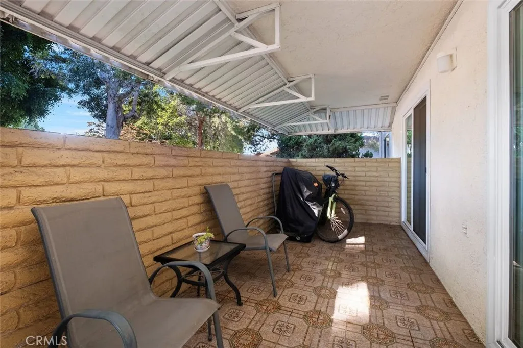 2118 Via Puerta home-pic-32