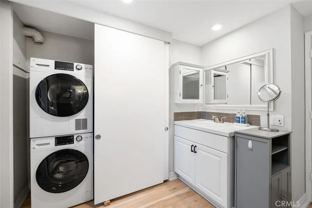 2118 Via Puerta home-pic-23