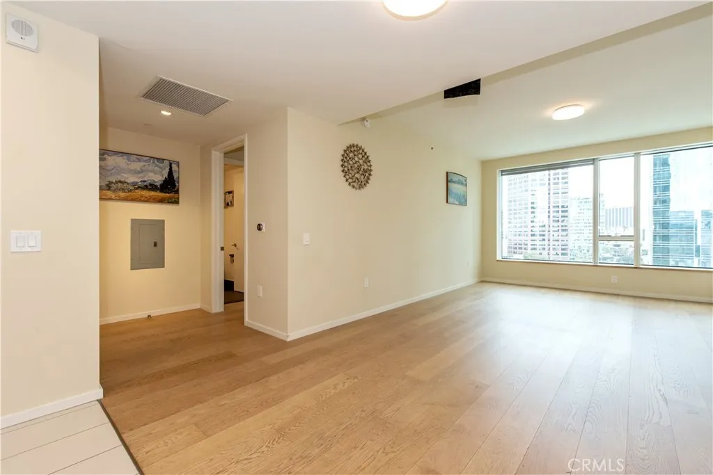 889 Francisco 1911, Los Angeles, California 90017 home-pic-5