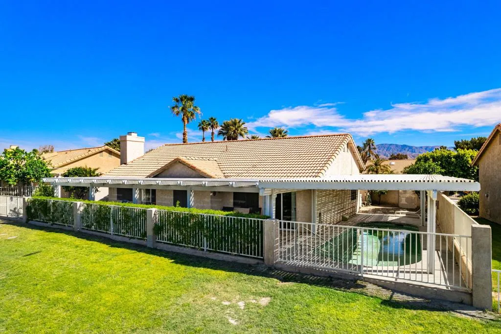 73751 White Sands Drive, Thousand Palms, California 92276 home-pic-5