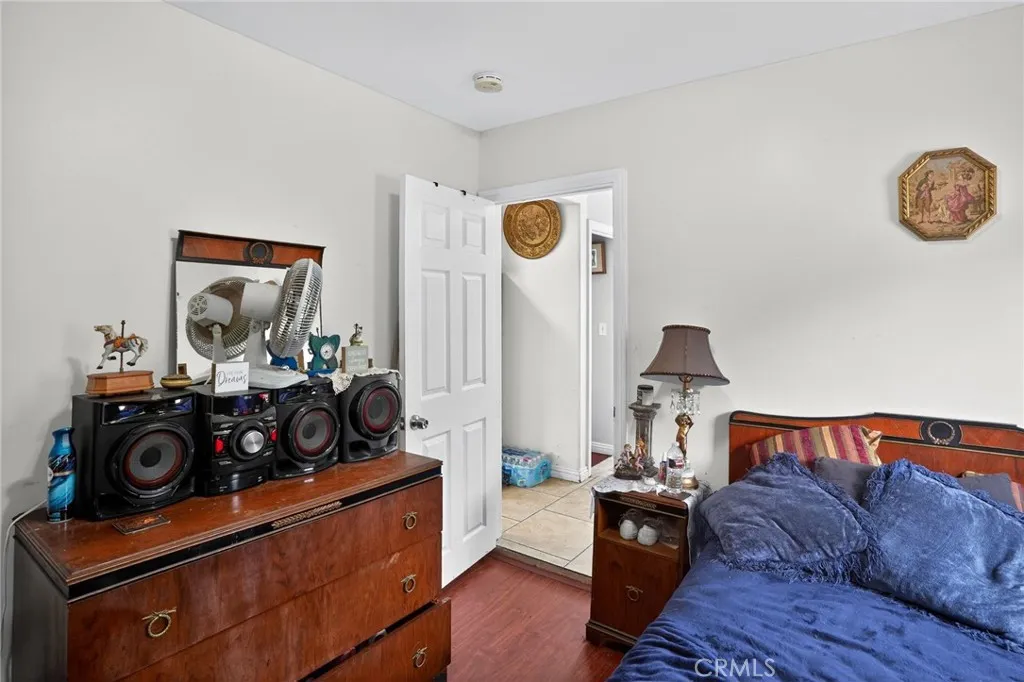 1053 E Hellman Street, Long Beach, California 90813 home-pic-13
