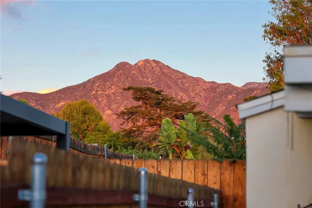 11034 Scoville Avenue, Sunland, California 91040 home-pic-25
