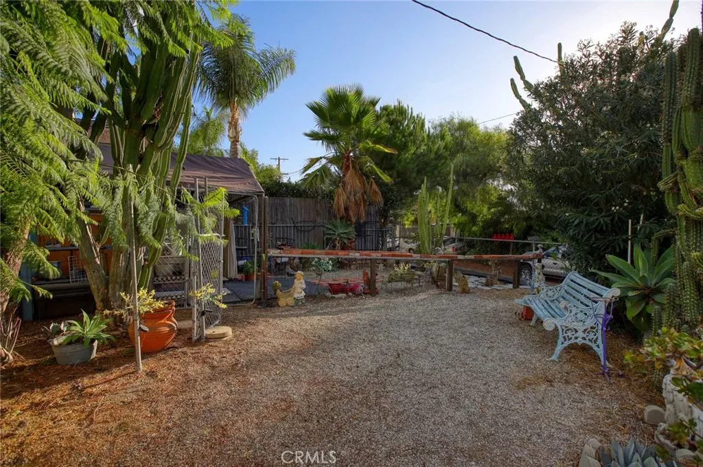 11034 Scoville Avenue, Sunland, California 91040 home-pic-38