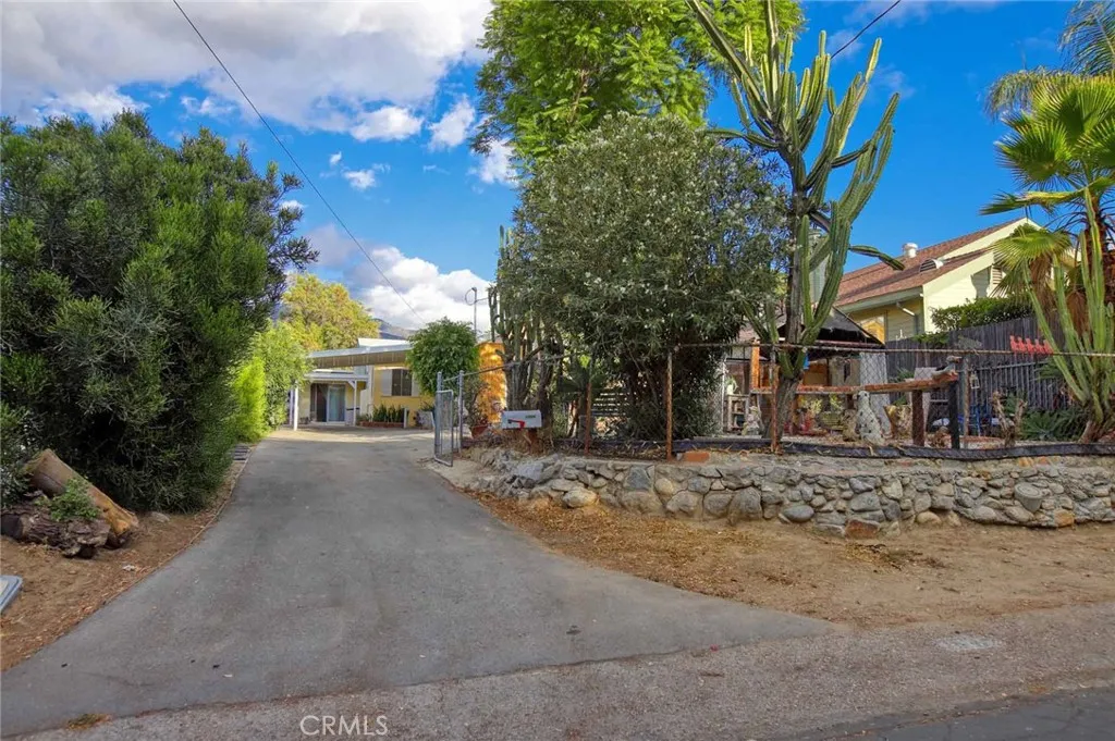 11034 Scoville Avenue, Sunland, California 91040 home-pic-42