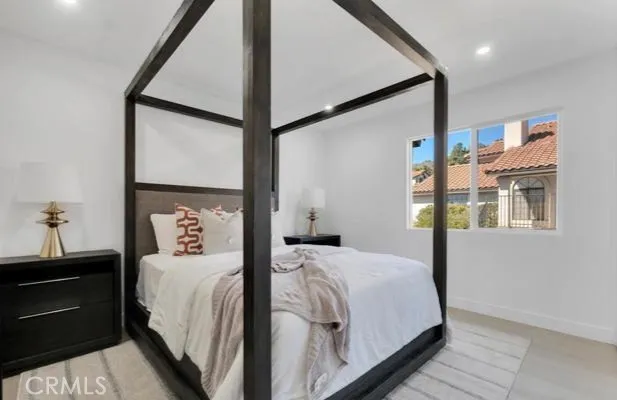 2512 Kensington Avenue, Thousand Oaks, California 91362