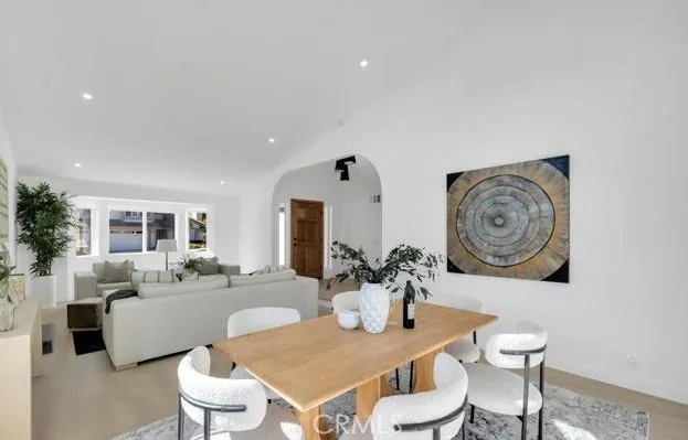 2512 Kensington Avenue, Thousand Oaks, California 91362