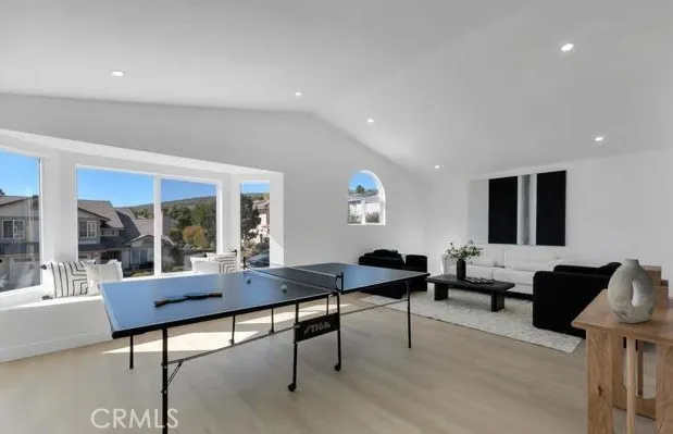 2512 Kensington Avenue, Thousand Oaks, California 91362