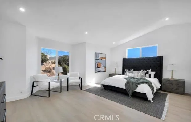 2512 Kensington Avenue, Thousand Oaks, California 91362