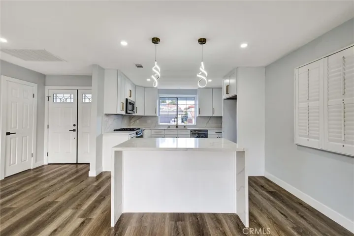 19407 Cliveden, Carson, California 90746