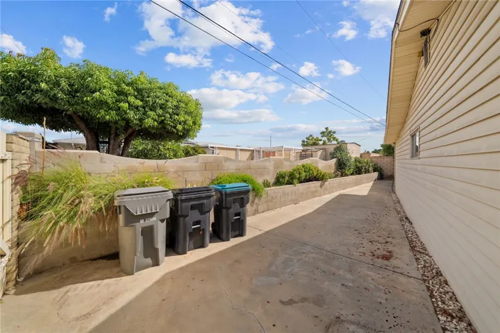 side yard