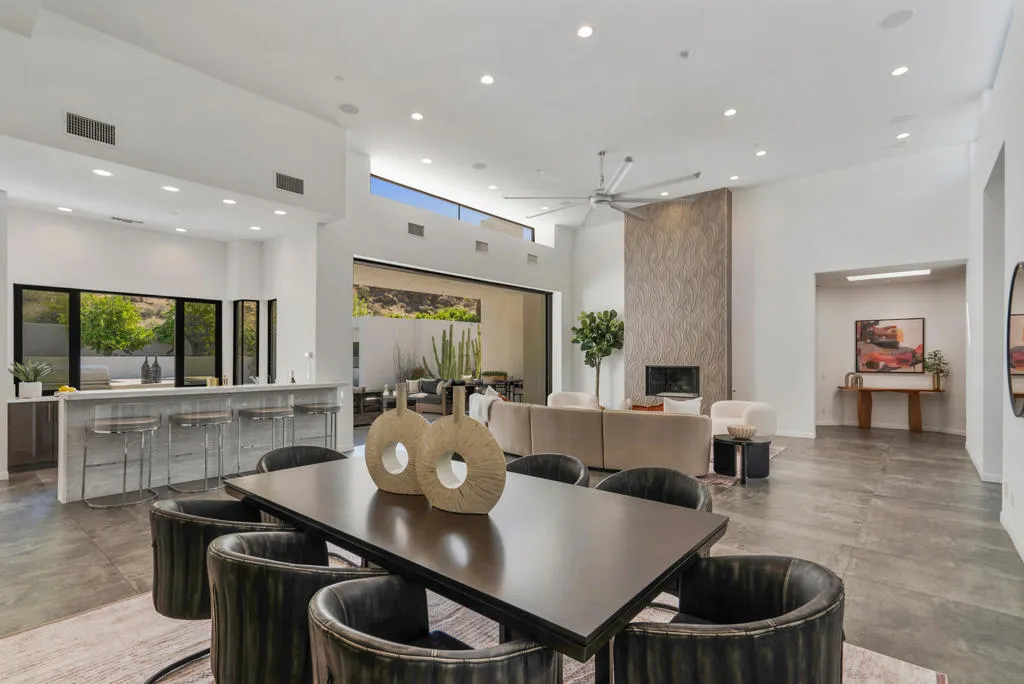 3192 E Bogert Trail, Palm Springs, California 92264 home-pic-8