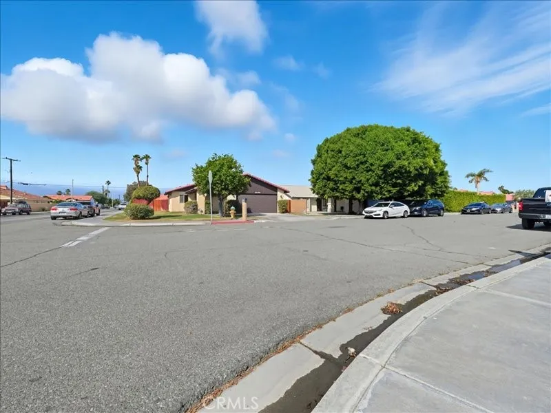 31495 Avenida Valdez, Cathedral City, California 92234 home-pic-4