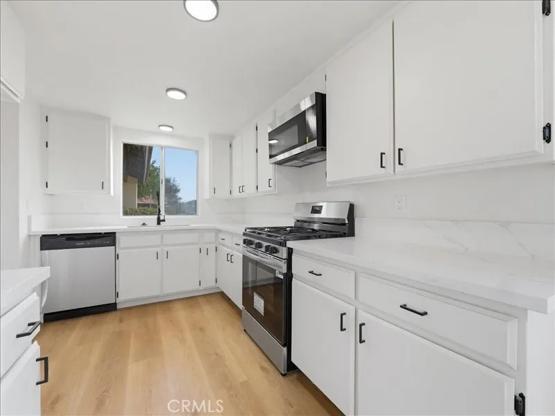 31495 Avenida Valdez, Cathedral City, California 92234 home-pic-13